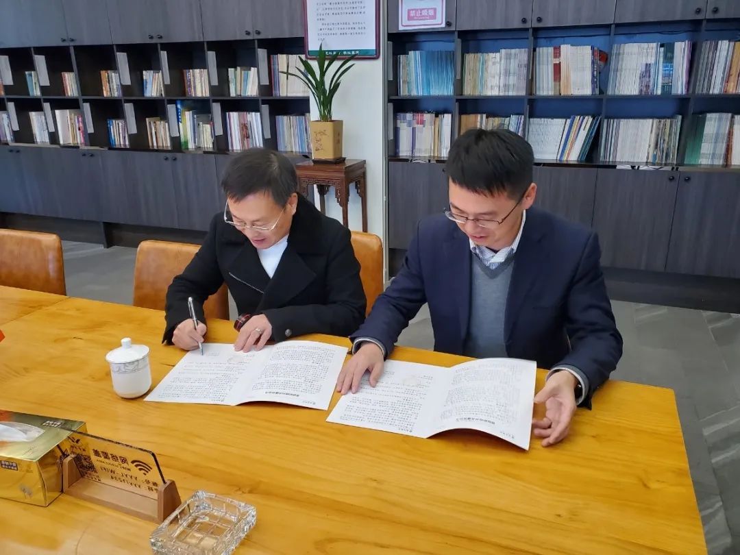 <b>12月鸿运国际新闻资讯</b>